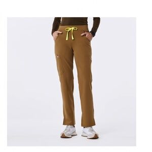 Small/tall figs kade cargo